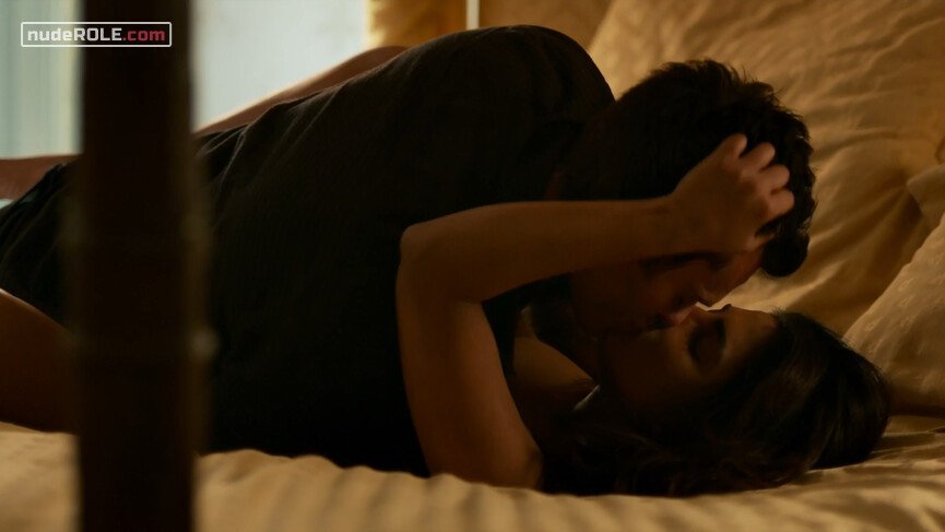 1. Alex Parrish sexy – Quantico s03e12 (2018)