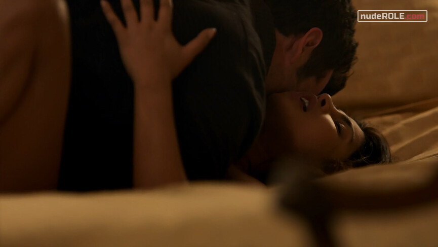 5. Alex Parrish sexy – Quantico s03e12 (2018)