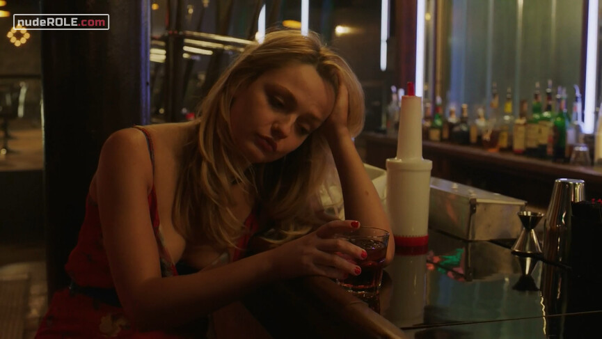 4. Lori Madison sexy – The Deuce s03e04 (2019)