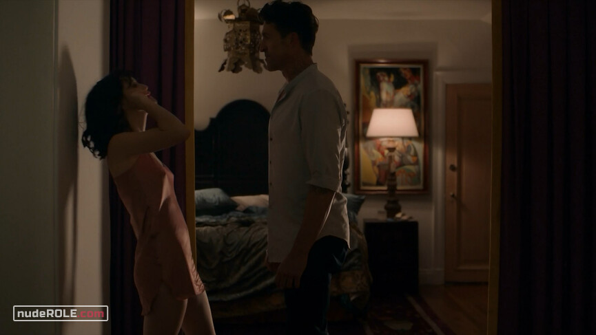 14. Whitney Solloway sexy – The Affair s05e04 (2019)