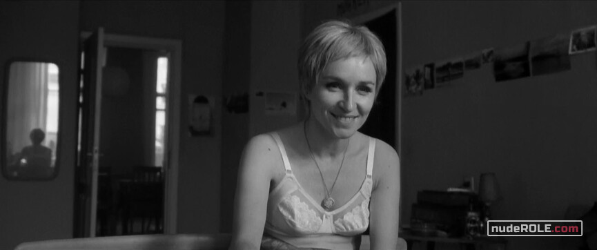 1. Tove nude – Gentlemen & Gangsters s01e02 (2016)
