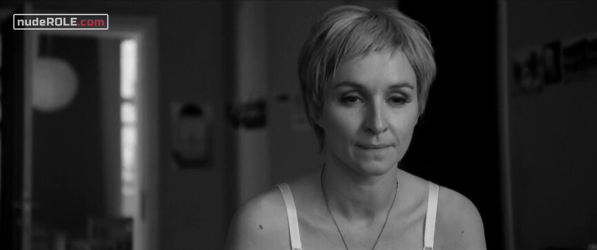 2. Tove nude – Gentlemen & Gangsters s01e02 (2016)