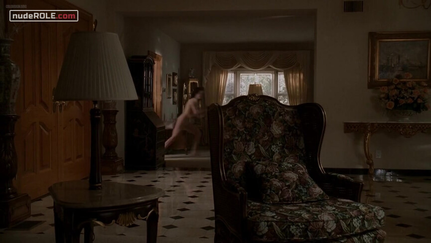 2. Lorraine Calluzzo nude – The Sopranos s05e04 (2004)