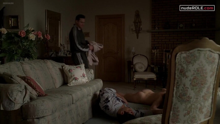 6. Lorraine Calluzzo nude – The Sopranos s05e04 (2004)