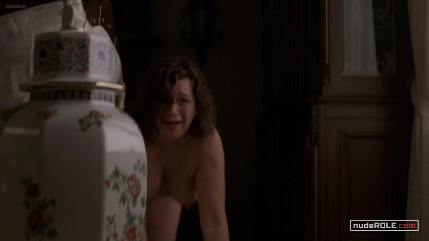 8. Lorraine Calluzzo nude – The Sopranos s05e04 (2004)