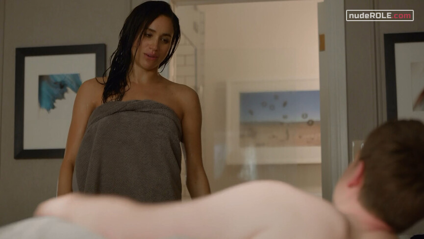 4. Woman sexy – Suits s04e01 (2014)