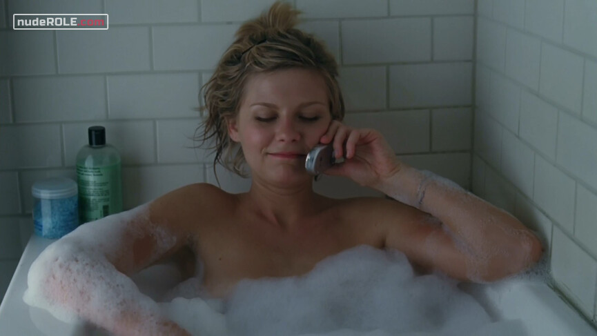 1. Claire Colburn sexy – Elizabethtown (2005)