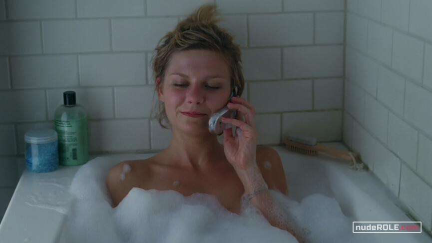 5. Claire Colburn sexy – Elizabethtown (2005)