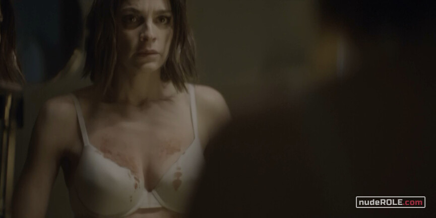 4. Ana María Carranza sexy – Monarca s01e02, e08 (2019)