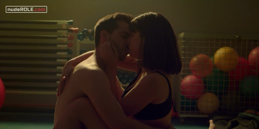 4. Anna sexy – The Hockey Girls s01e03-13 (2019)