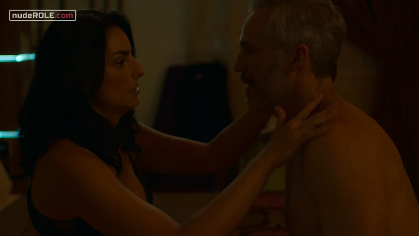 9. Paulina de la Mora sexy – The House of Flowers s02e04,e07,e08 (2019)