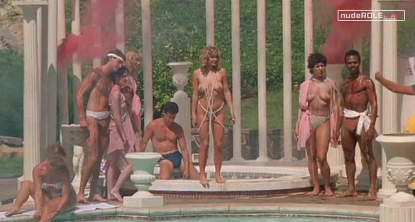 15. Bonnie nude, Debbie nude – Kidnapped (1986)