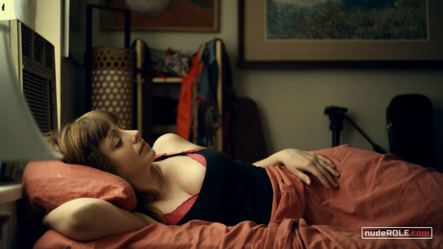 4. The Actress sexy – Summertime (2011)