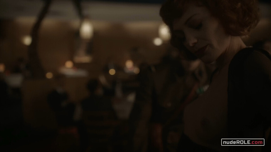 4. Waitress nude – The Man in the High Castle s04e03 (2019)