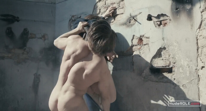 5. Erkel nude – Besy (2014)