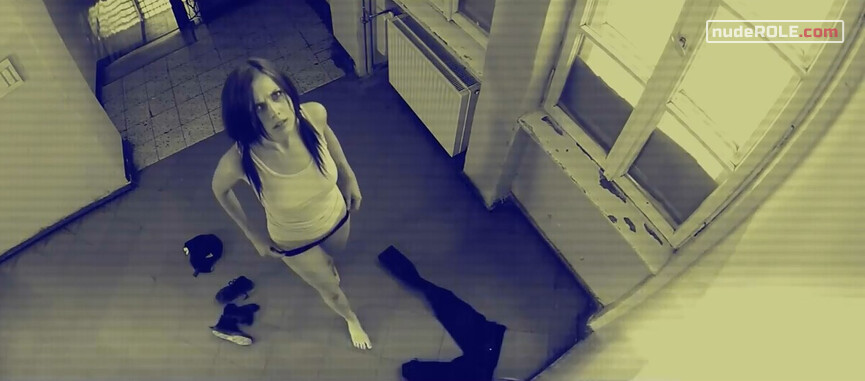 2. Diana nude – Klatka 44 (2012)