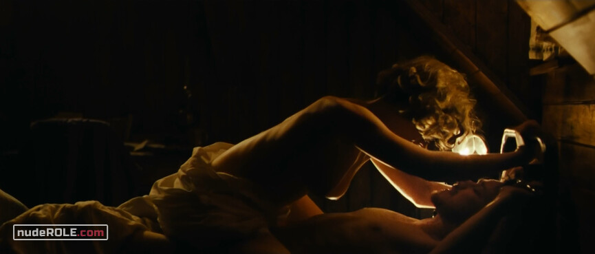 1. Masha nude – The Last Station (2009)