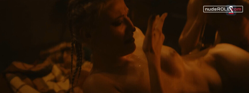 12. Izabel sexy – V kletke s01e02 (2019)