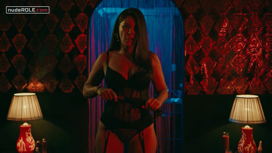 1. Reina sexy – The Mechanism s02e05 (2019)