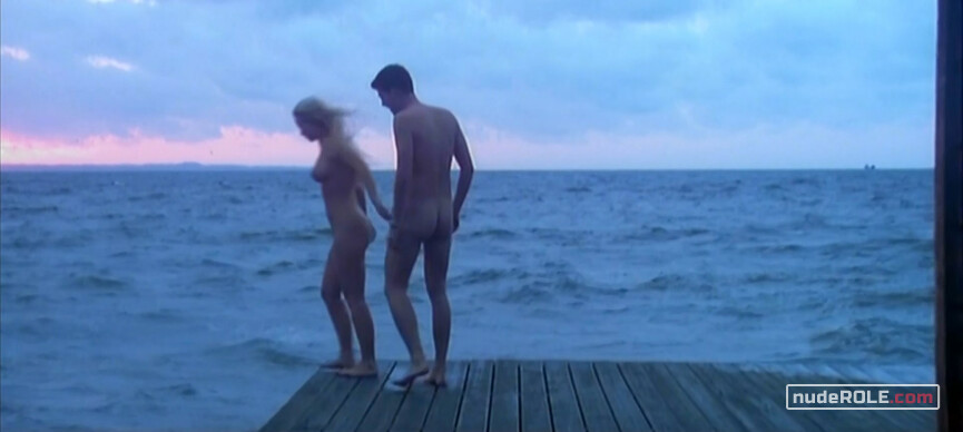 6. Jacob's Girlfriend nude – Foreign Fields (2000)