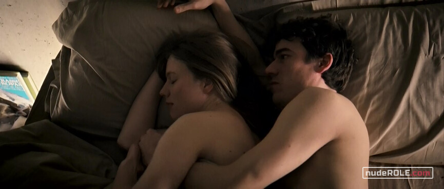 6. Dina nude – Move (2012)