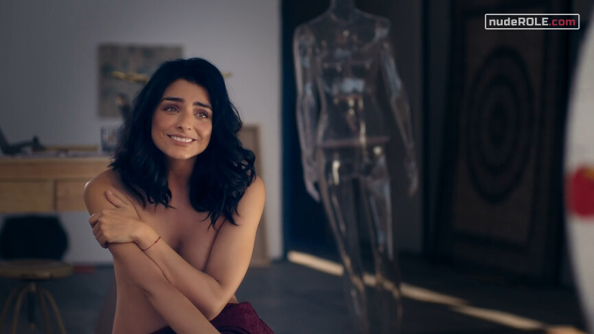 1. Elena De la Mora nude – The House of Flowers s02e01, e06 (2019)