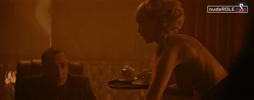 5. Olga nude – V kletke s01e03 (2019)