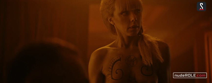 6. Olga nude – V kletke s01e03 (2019)