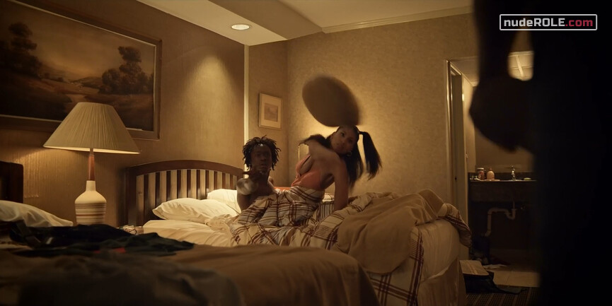 1. Younger Woman #1 sexy – Wu-Tang: An American Saga s01e08 (2019)