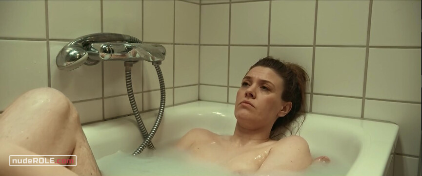 1. Her nude – Tosomhed (2019)