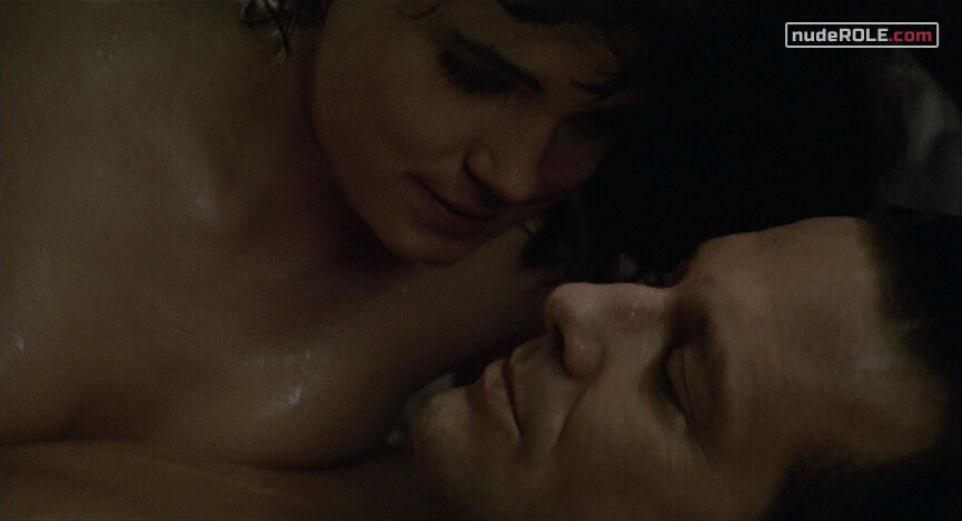 2. Donna McCarty nude, Sunny Boyd sexy – Johnny Handsome (1989)