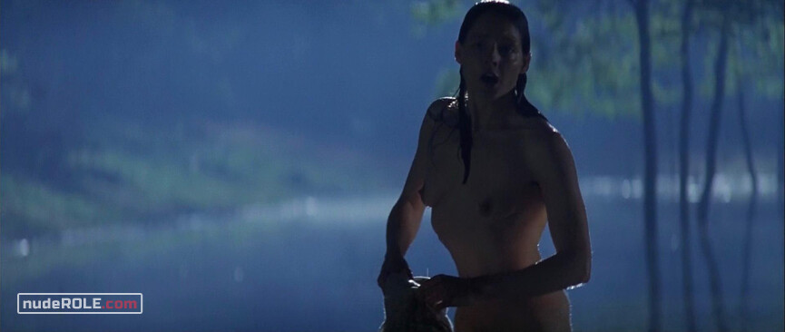1. Nell nude – Nell (1994)