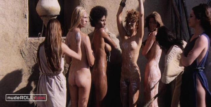 2. Mamawi nude – The Arena (1974)