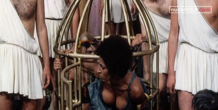 3. Mamawi nude – The Arena (1974)
