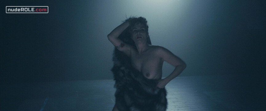 1. Vanda nude – Venus in Fur (2013)