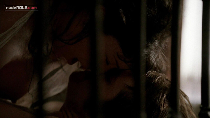 3. Alma Garret nude – Deadwood s02e01 (2005)