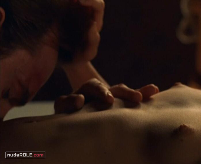 2. Steph nude – Peaches (2004)