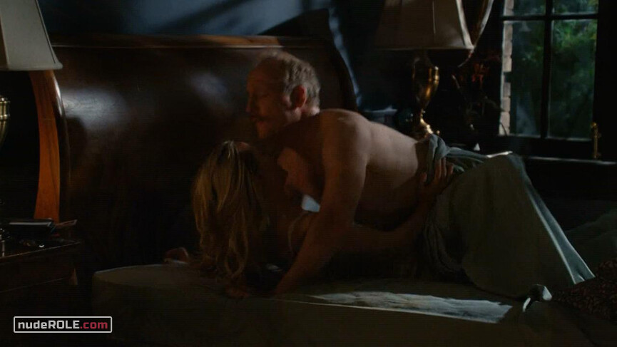 3. Jessica Haxon nude – Hung s03e03 (2011)