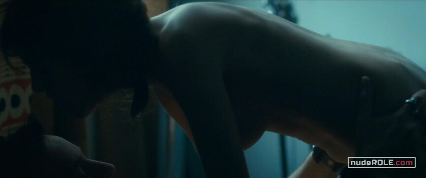 2. Victoire nude – Vicky (2016)