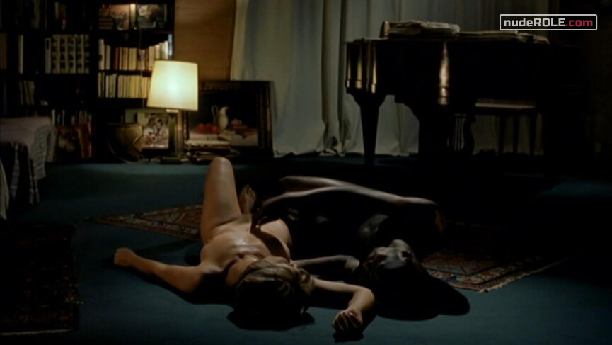 2. Viviane Froment nude – The Town Is Quiet (2000)