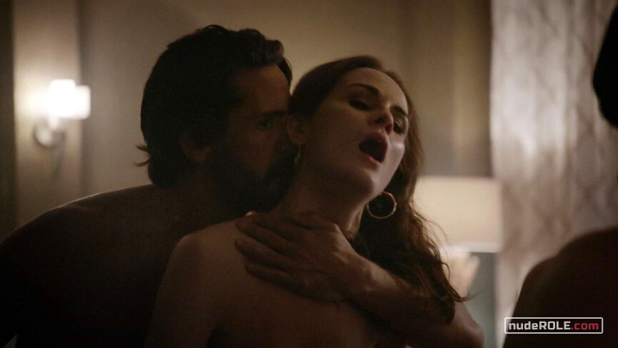 1. Letty Raines sexy – Good Behavior s01e01 (2016)