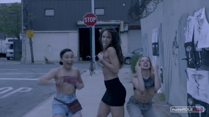 2. Sasha nude , Riley nude , Mia nude , Mother nude – No Milk (2014)