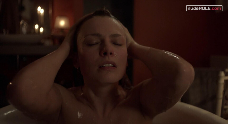 2. Anna Schaffner nude – La Main du mal s01e01 (2016)
