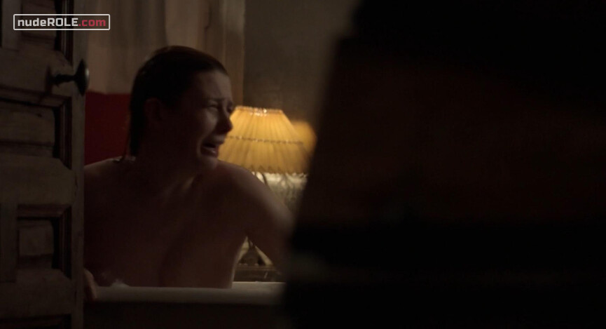 3. Anna Schaffner nude – La Main du mal s01e01 (2016)