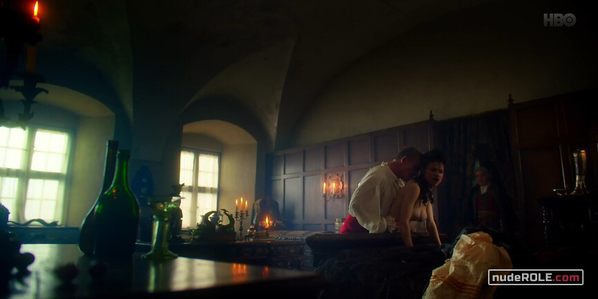 3. Servant nude – Catherine the Great s01e01 (2019)