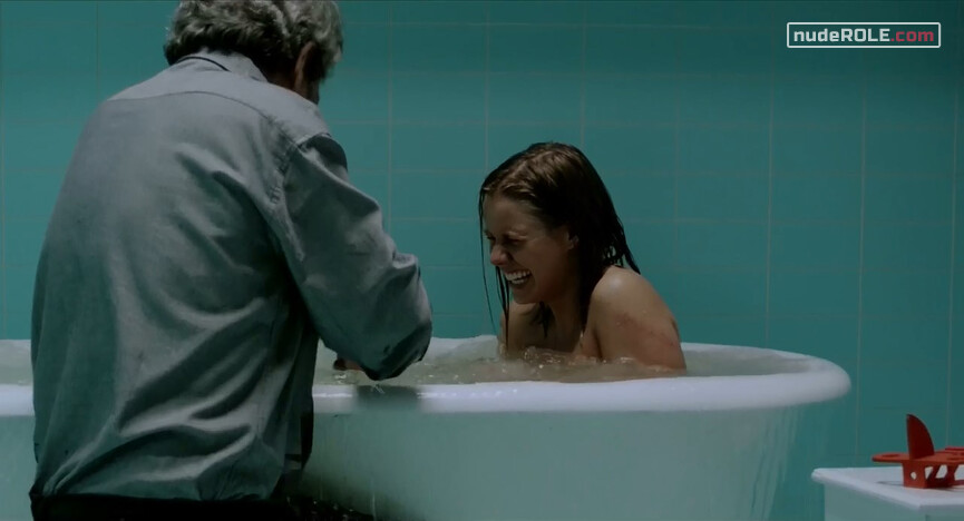 7. Julia nude – El orden de las cosas (2010)