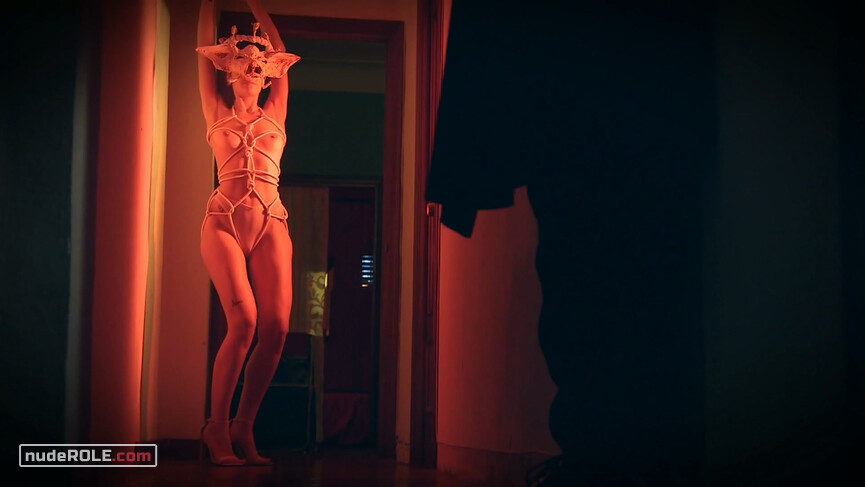 1. Sofia nude – Diana (2018)