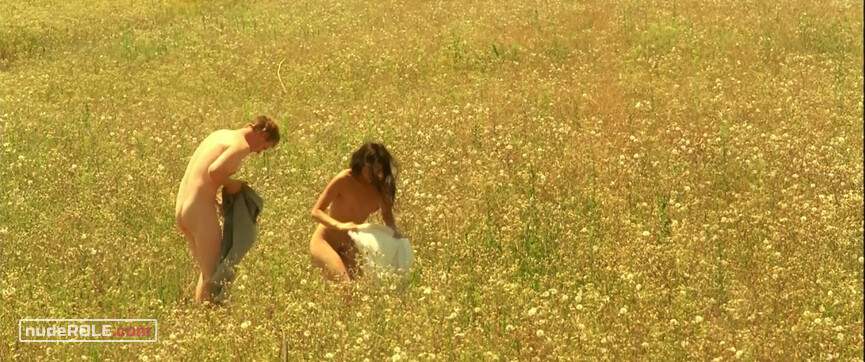 5. Mara nude – Silent Wedding (2008)