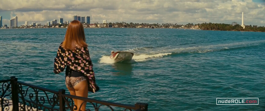 9. Isla Fisher – The Beach Bum (2019)