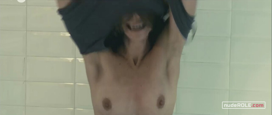 2. Elisa nude – Elisa K (2010)